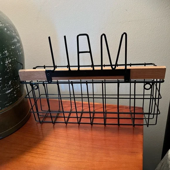 ⭐️Host Pick⭐️ Rae Dunn wall mounted wired MAIL holder NWOT - Picture 4 of 7